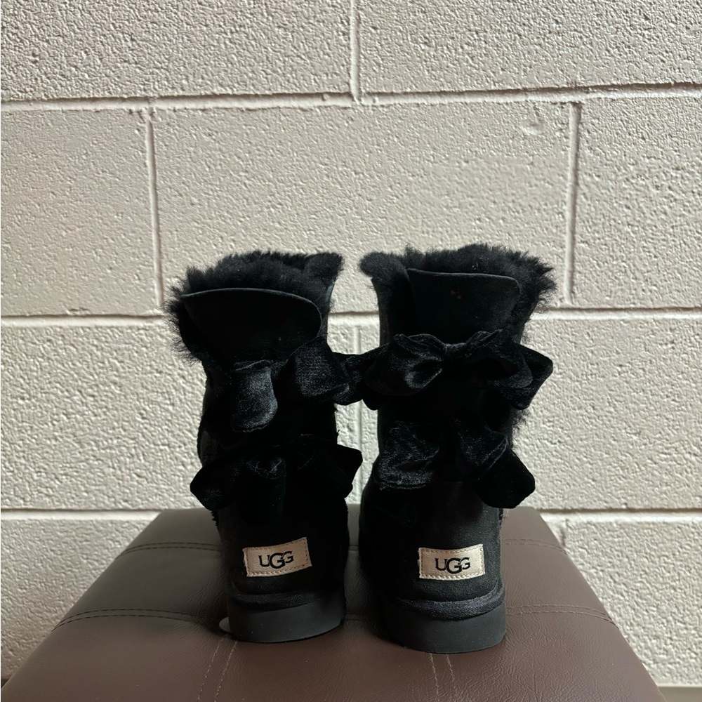 bailey bow uggs 🎀 - Picture 4 of 7
